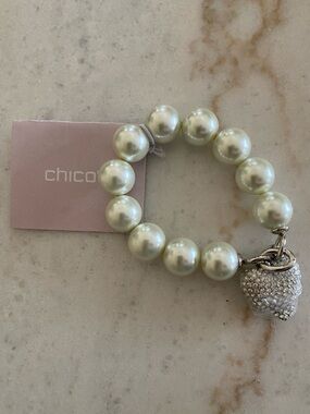 New With Tags Chico’s 30th Anniversary Faux Pearl Bracelet Pave Heart Charm